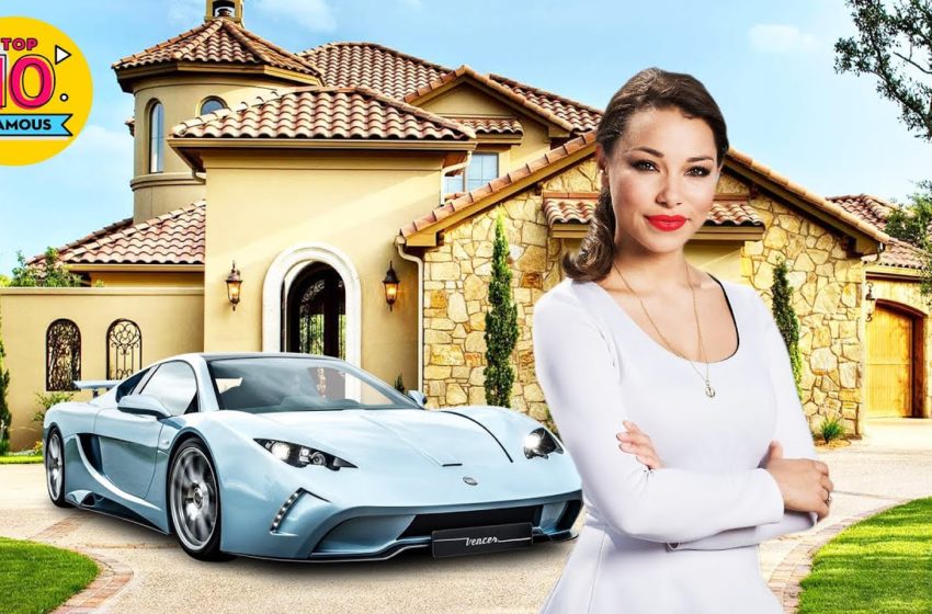  The Rich Lifestyle of Jessica Parker Kennedy 2020