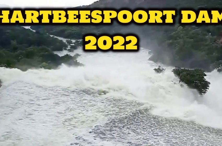  Hartbeespoort Dam in flood after Februar 2022 rains. South Africa