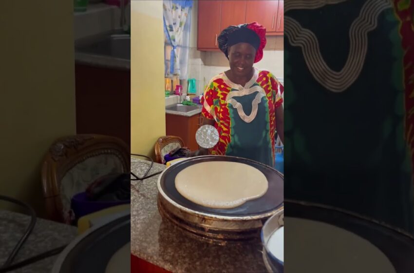 Mom making injera#mom#food#injera #africa#habesha#cuisine